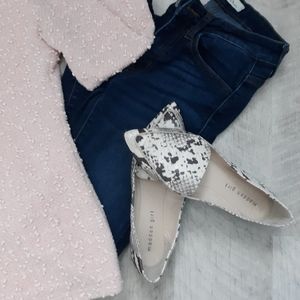 Madden Girl Snakeskin Flats 6.5, 7